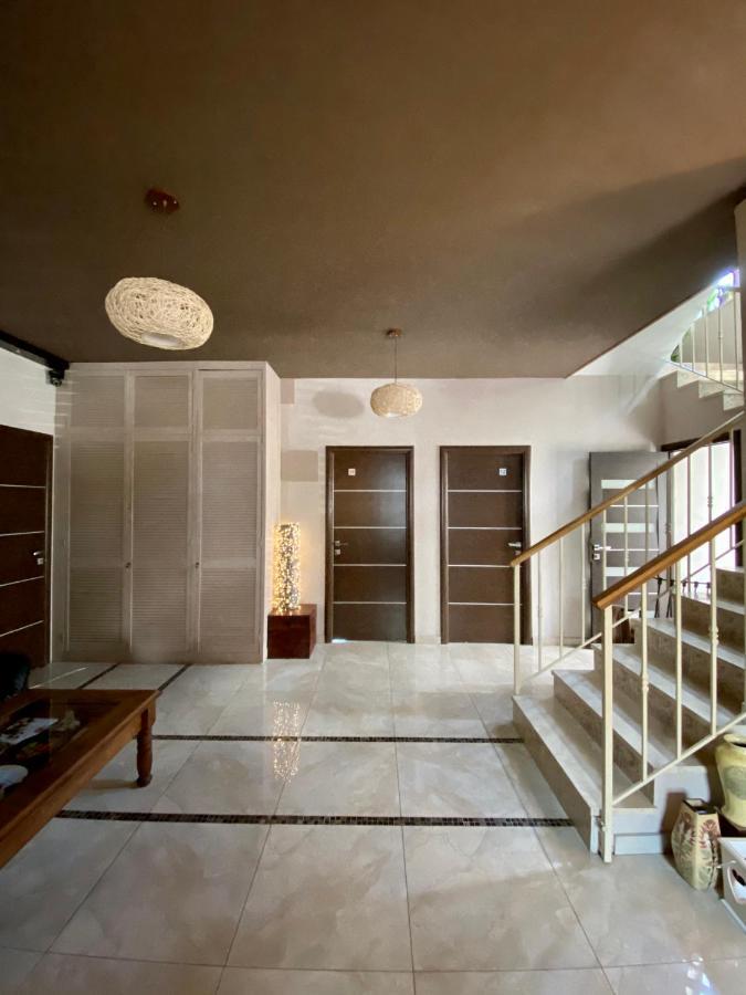 Gosti Hotell Odessa Exteriör bild