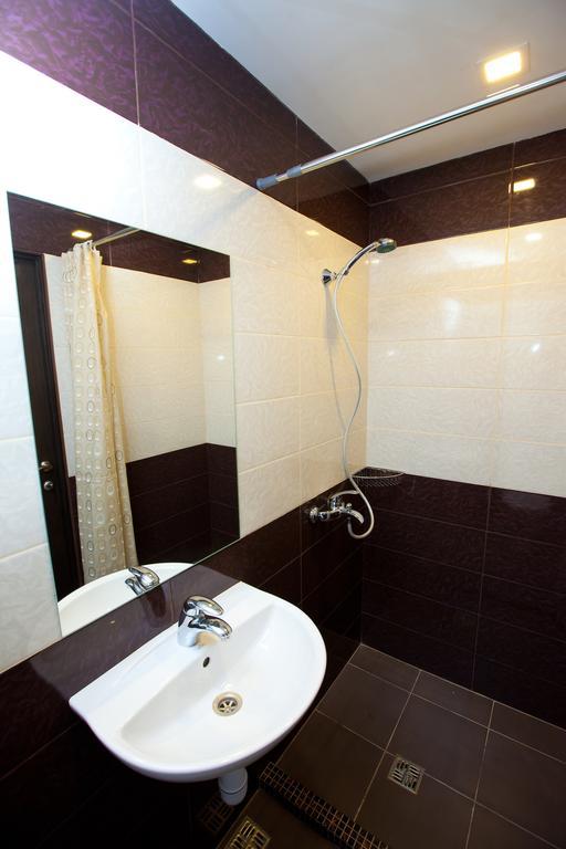 Gosti Hotell Odessa Exteriör bild