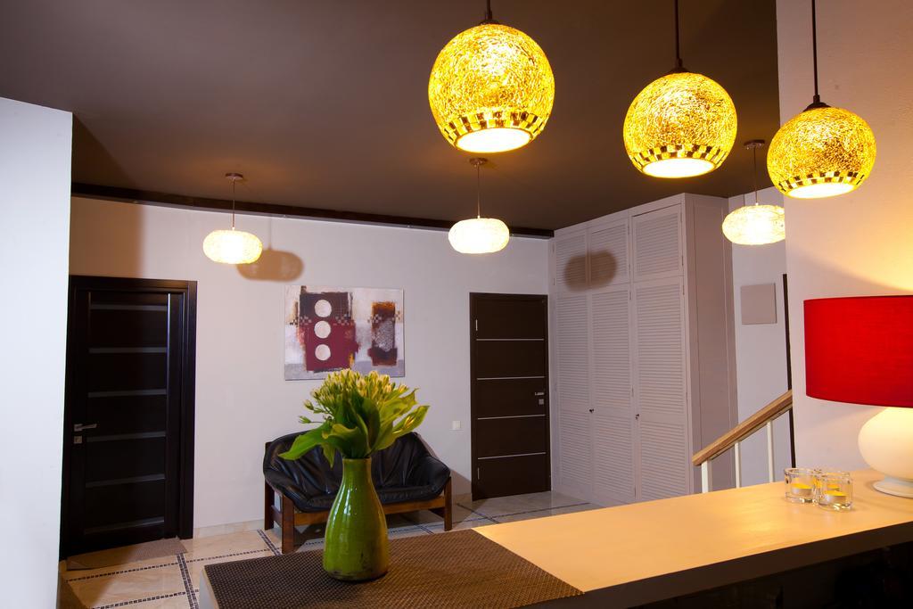 Gosti Hotell Odessa Exteriör bild