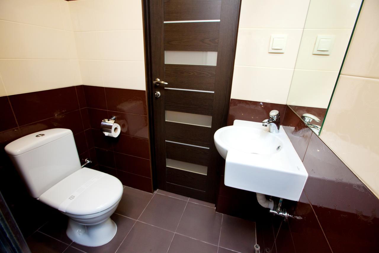 Gosti Hotell Odessa Exteriör bild